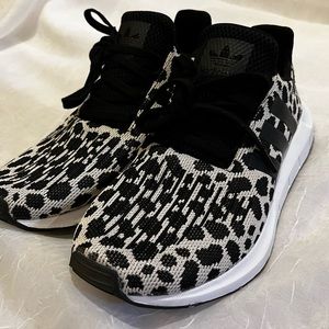 Womens Size 8 Never Worn Adias Shoes with Cheetah Print